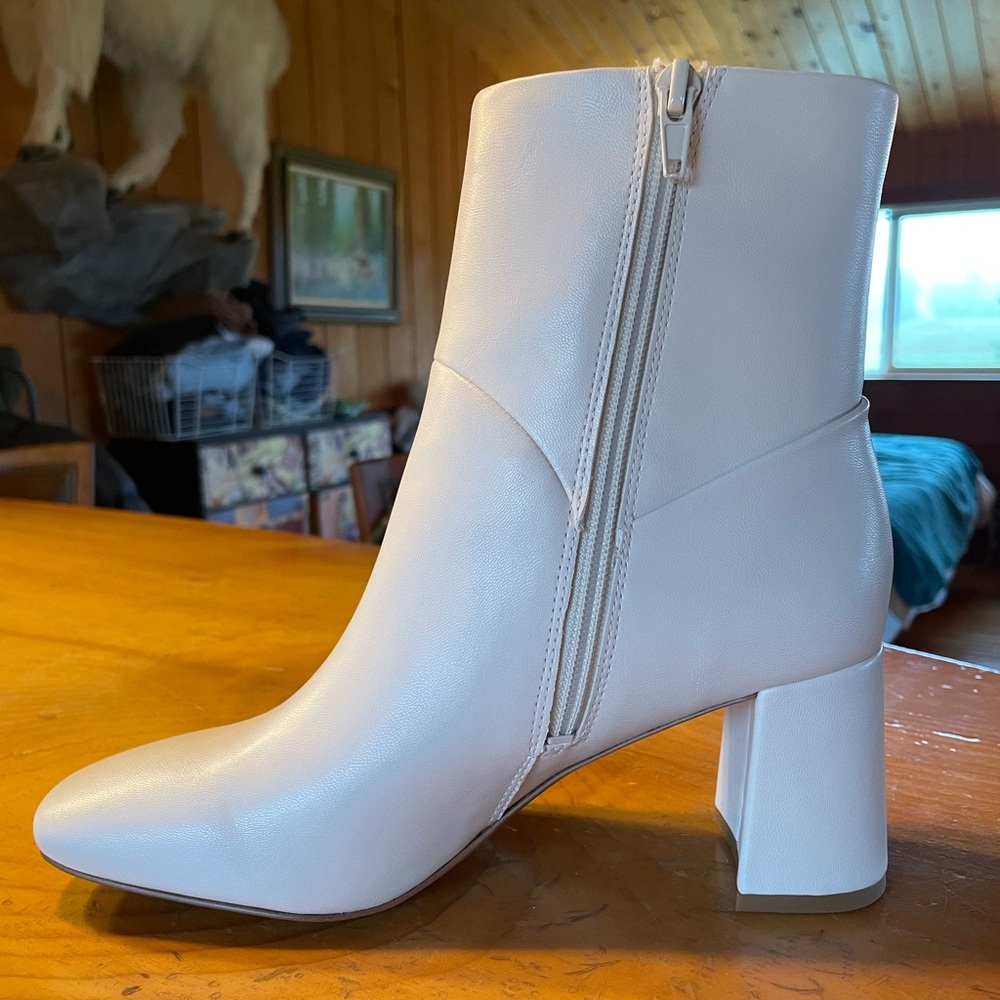 Nordstrom rack white booties - Picture 3 of 5
